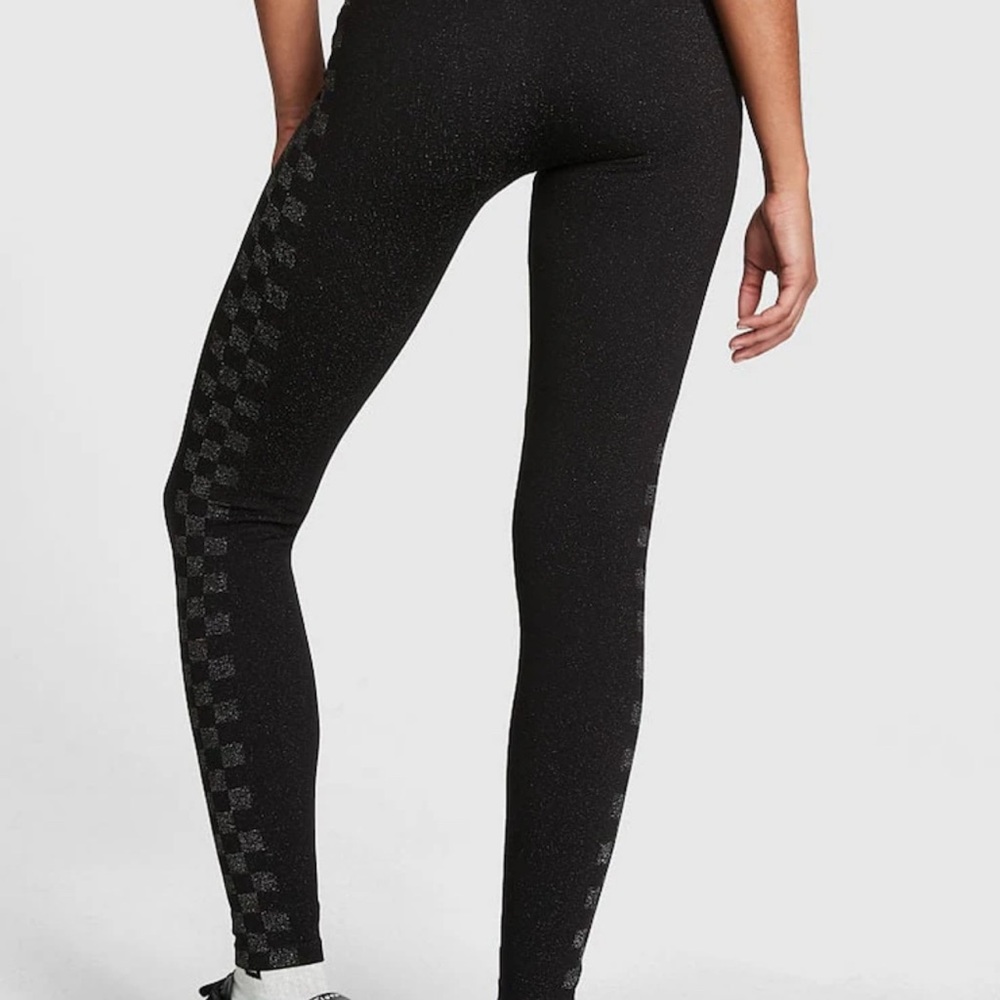 Victoria's Secret PINK Seamless Workout Legging Shine in Pure Black Checkered